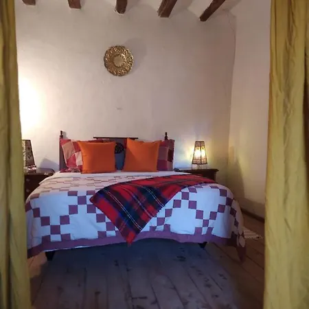 Massia Gasset Bed & Breakfast